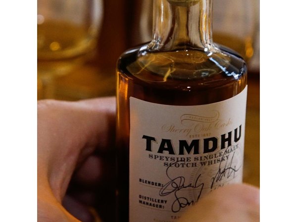 Exclusive Single Malt Whisky Making Experience near Edinburgh