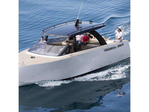 Luxury Blue Cave and Hvar Island Boat Tour from Split