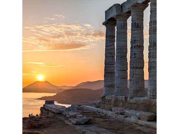 Athens to Cape Sounion & Lake Vouliagmeni: Half-Day Private Trip