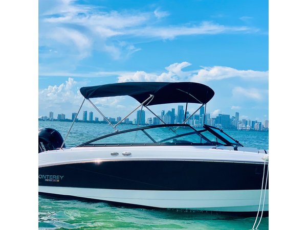 Fun Boat Rental with Captain in Miami Beach - up to 6 people