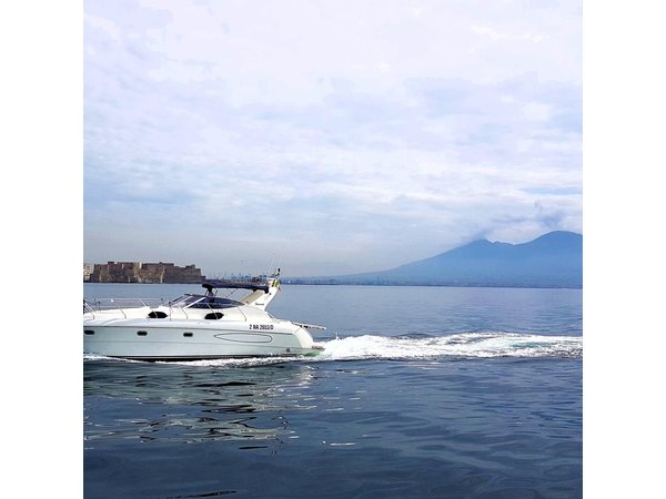 Private Cruise from Naples to Capri and Amalfi Coast - yacht 40'