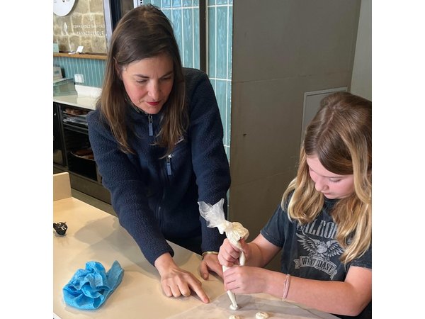 Fun Macaron Class for Families in Paris