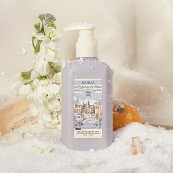 roopy - Poetic Series Floral Plant Essential Oil Fragrant Body Lotion - Winter Whisper Winter Whisper - 250ml