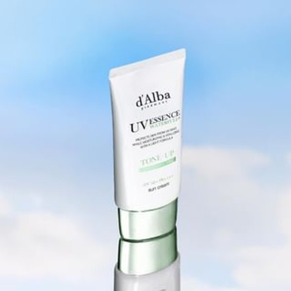 d'Alba - Waterfull Green Correcting Tone-Up Sun Cream - Crème solaire correctrice de teint