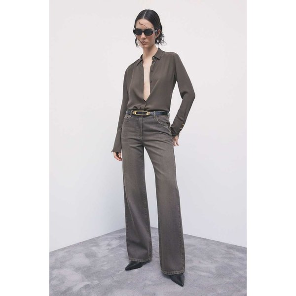 Low-Rise-Wide-Leg-Jeans-image