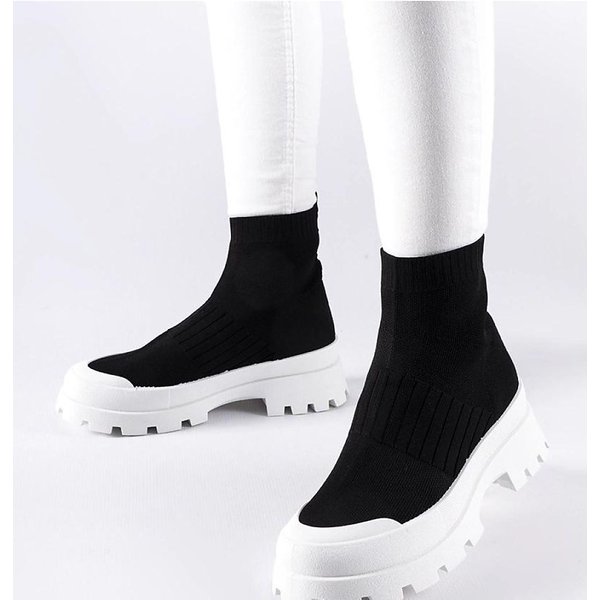 Sport Shoes model 207608 Solea - 39 - Black