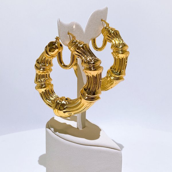 Neueste Elegante Bambusförmige Damen-Ohrringe, Vergoldet, Trendiger Schmuck, Leichte Creolen für Hochzeit und Partys