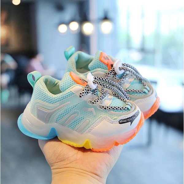 Baby Led Leuchten Schuhe Mädchen Atmungsaktive Leuchtende Turnschuhe Jungen Anti-rutschig Turnschuhe Kinder Leucht Casual Schuhe