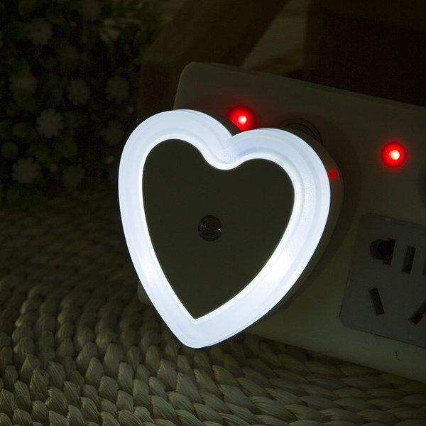 LED veilleuses sans fil capteur de contrôle de la lumière mini en forme de coeur ue US Plug veilleuse salon chambre lampe de chevet