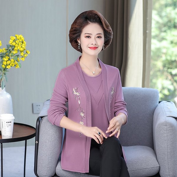 Ensemble deux pièces pour femme d'âge moyen, manteau fin, chemise à manches longues, printemps, automne