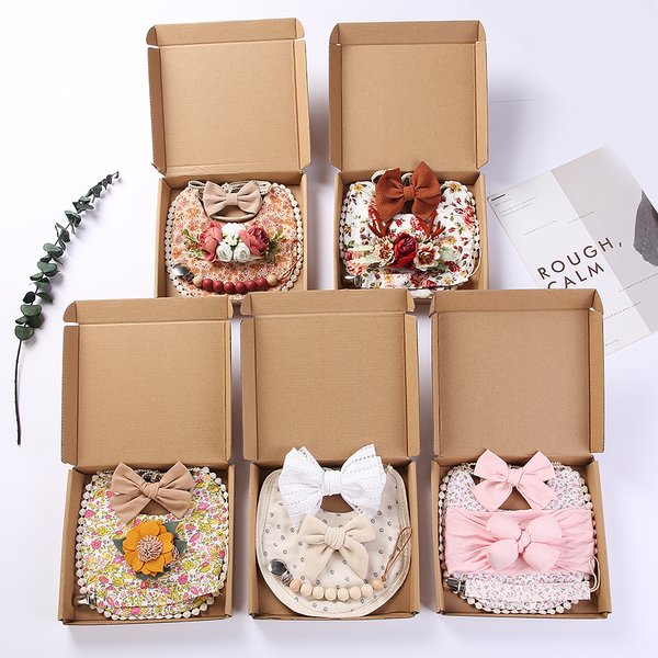 4 pièces/ensemble fleur imprimé bébé bavoir bandeau élastique en Nylon bandeau de cheveux de qualité alimentaire perles en Silicone attache-sucette chaîne boîte cadeau de noël