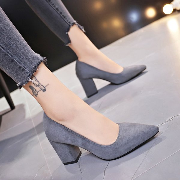 Chaussures pour femmes avec serrure, emale, bureau, vêtement