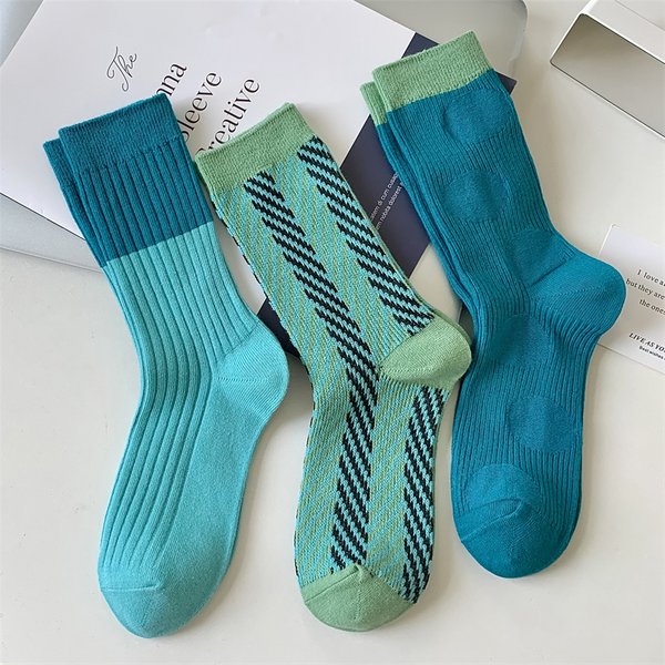 Women's Crew Socks New Trendy Blue Casual Mixed-Color Short Socks Female Breathable Creative Girl Fashion Socks Anti-slip