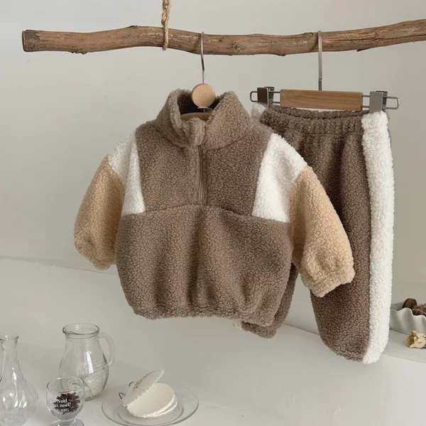 2-teiliges Winter-Set für Babys/Jungen/Mädchen mit Lammfell-Rollkragenpullover und Patchwork-Hose für Neugeborene, Modische Alltagskleidung