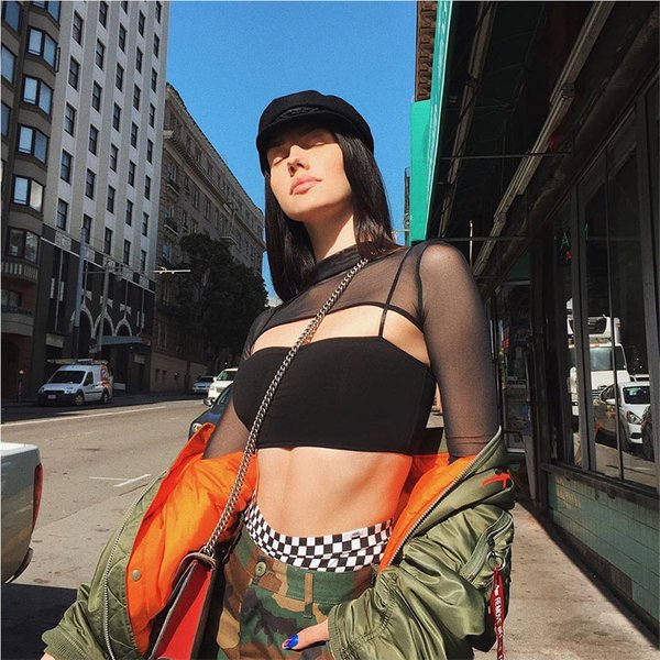 Sexy Frauen Crop Top Mesh Sleeve T-Shirt Sexy Tops Aushöhlen Transparent Tops Damen T Shirt Schwarz Top Casual T-shirt T-shirts