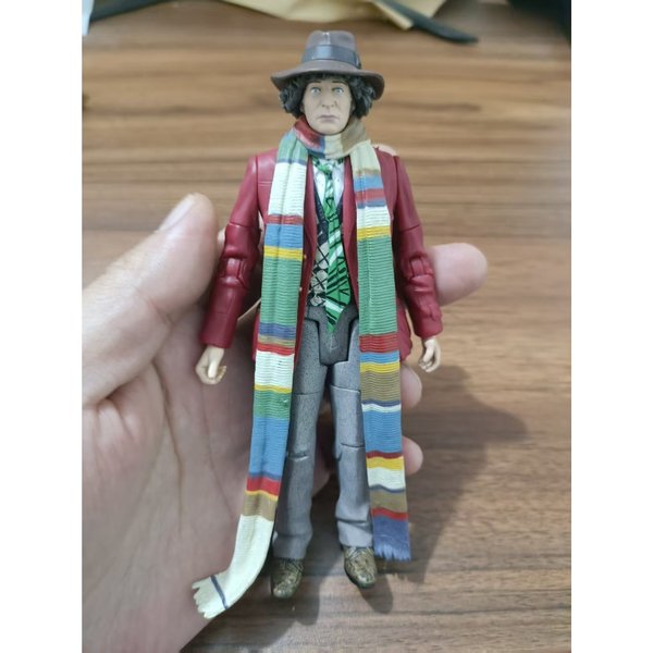 Auf Lager Echte 5-Zoll-Actionfigur Tom Baker Peter Davison PVC 12/15cmModel Sammlerpuppe Weihnachtsjungenspielzeug