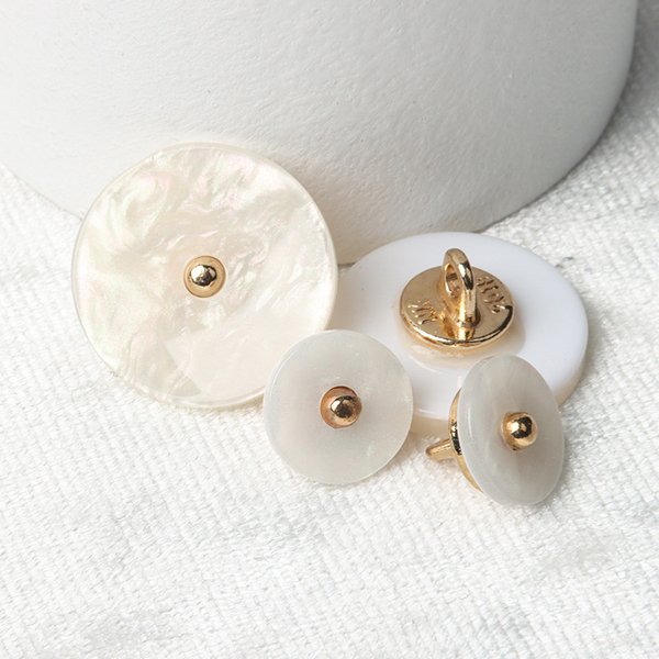 Boutons de couture CLYAIYLC avec 20 boutons en résine à base métallique, adaptés aux petites vestes parfumées