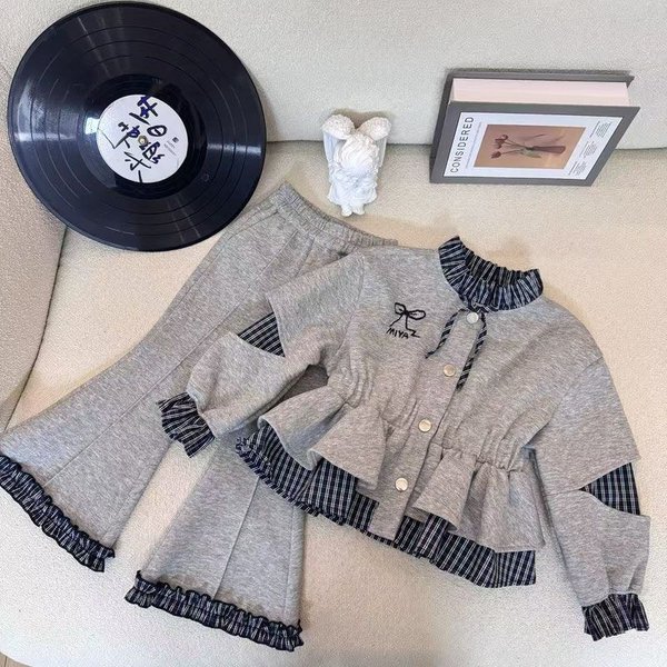 Mädchen Frühling-Herbst-Set Neuer Stil Kinder Baby Stylischer Puppenkragen-Cardigan Lässige Hose Zweiteiliges Set Trendig