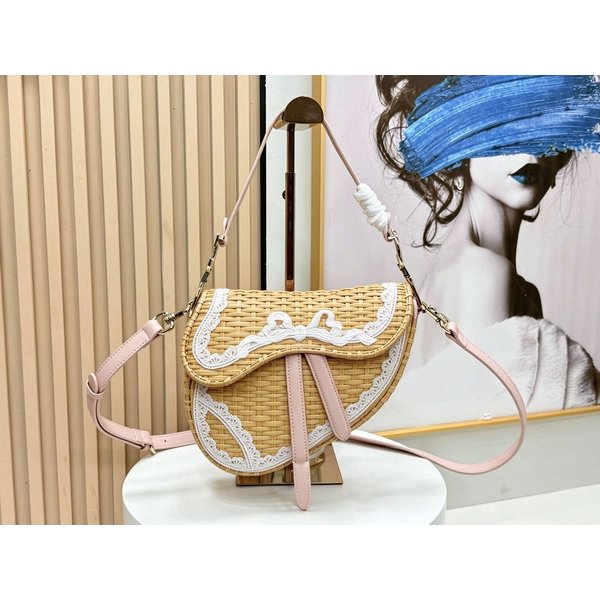 Women Rattan Woven Saddle Crossbody Bag Lace Bow Decor PU Adjustable Strap Summer Beach Wicker Shoulder Purse
