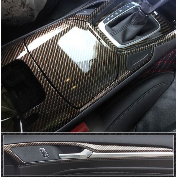 Rouleaux de vinyle de covering automobile en fibre de carbone 2D 8D doré à diagonale, haute adhérence avec système de libération d'air pour la carrosserie automobile