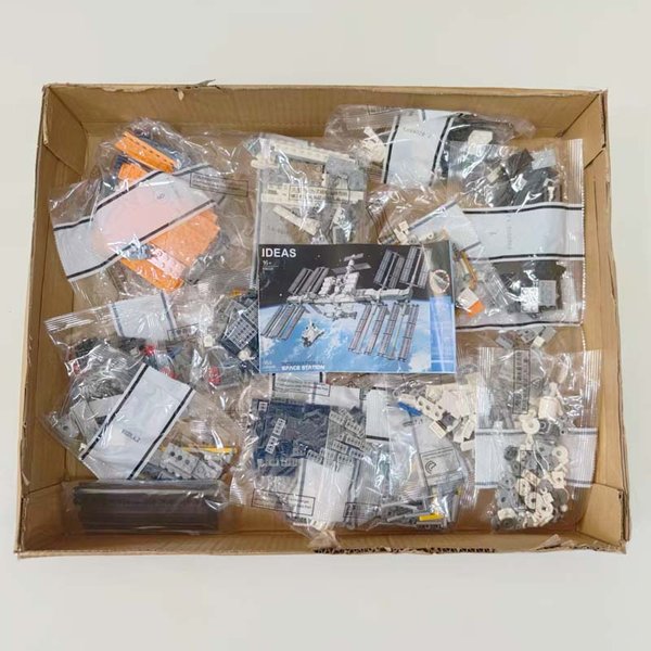 864 pièces Station spatiale internationale 21321 blocs de construction briques navette astronaute jouet anniversaire cadeau de noël astronomer amateur