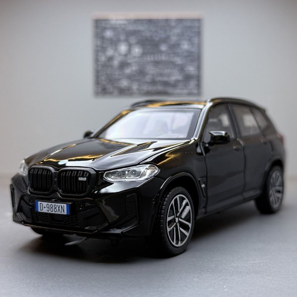 1:32 X3M X3 SUV 2025 Odlew ze stopu Model samochodu Zabawka Dźwięk i światło Odciągnij Zabawka dla dzieci Kolekcjoner Prezent urodzinowy