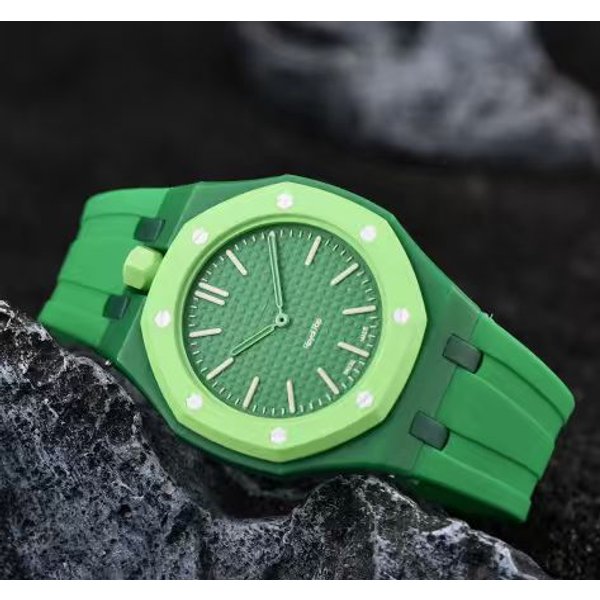 Unisex-Armbanduhr mit auffälligen Farben und achteckigem Zifferblatt, Quarzwerk, weiches Silikonarmband, wasserdicht, analoge Anzeige, modische Sportuhr für den täglichen Gebrauch, ideal als Geschenk,