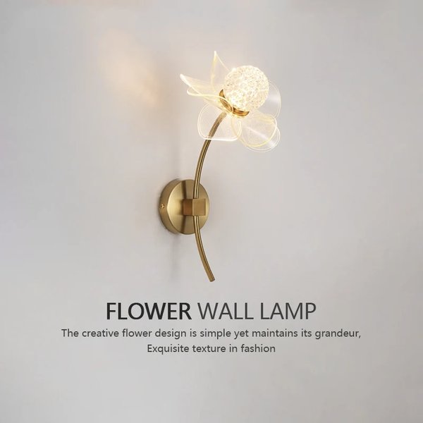 Lampe murale LED moderne en forme de fleur électroplaquée, idéale pour chambre à coucher, chevet, bureau, salle à manger, salon, ou comme lampe de décoration d'ambiance.