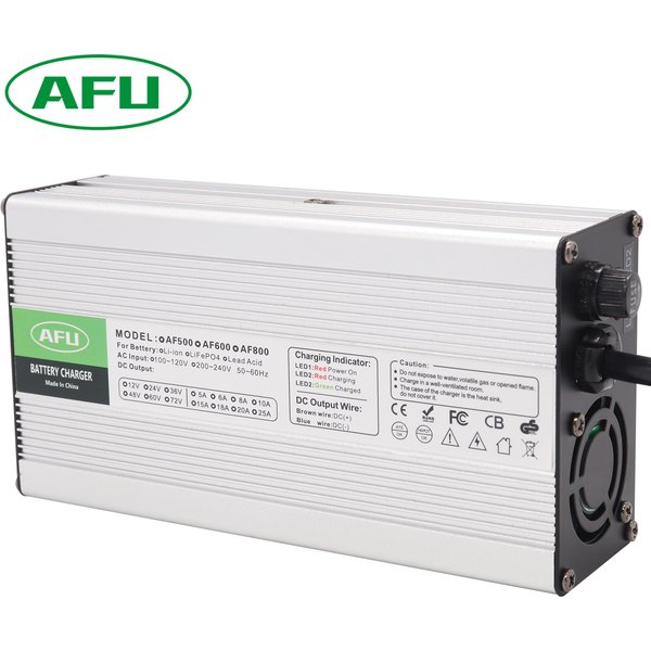 29,2 V 15 A Ladegerät 24 V 15 A LiFePO4 Batterie Ladegerät Port USB für 8S 24 V 25,6 V LiFePO4 Batterie Pack