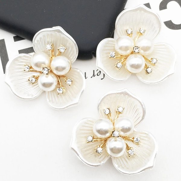 10Pcs 33*33mm Legierung Strass Tasten Shell Perle Blume Herz Schmuck Zubehör Braut Bouquet Blume diy Tasche haar Material