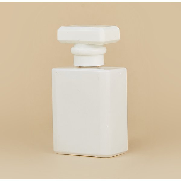 50ml Black White Square Glass Spray Perfume Bottle Cosmetic Packaging Empty Bottles Can Be Filled in Perfume Bottles