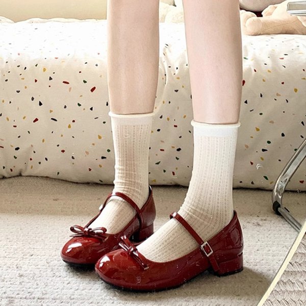 Weinrote Mary Jane dick geschnittene Einzelschuh-Damenschuhe 2025, Sommer, neue Schmetterlings-Hochzeitsschuhe, runde Zehen, kleine Lederschuhe