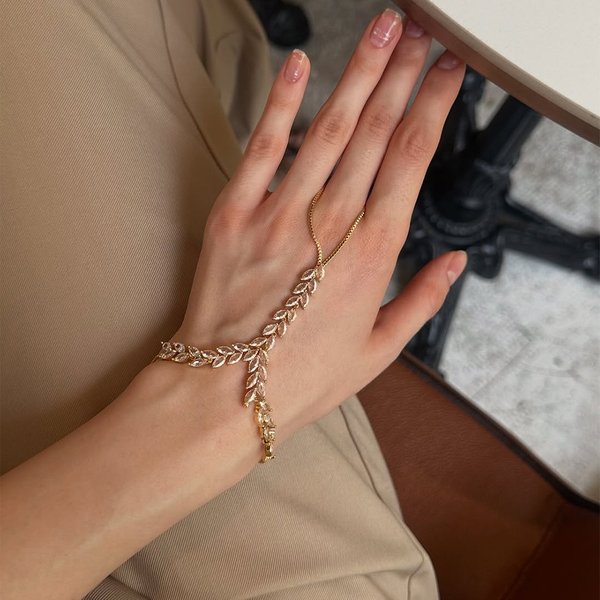 Zierliche Blätter Handkette Armband Ring vergoldet handgefertigte Gliederketten Verbindungskabel Armbänder Handschmuck für Frauen Geschenk