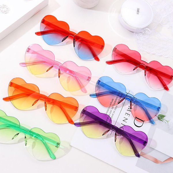 Lunettes de soleil colorées en forme de cœur, verres dégradés, nuances de documents bonbons, lunettes de soleil de fête drôles, lunettes de conduite, nouvelle mode