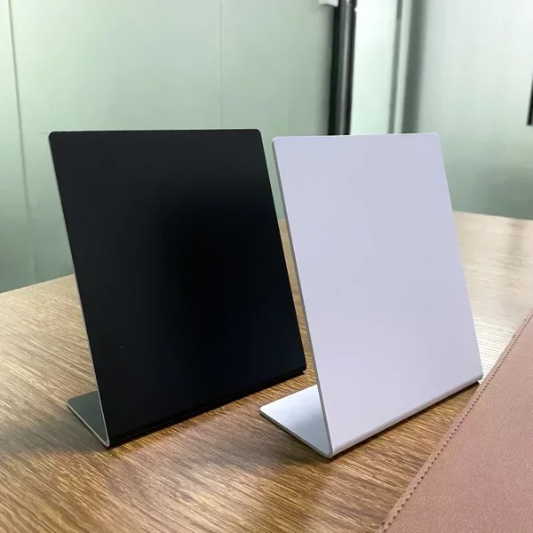 RFID NFC QR-Code Google Review Standdisplay Weiß Schwarz Leeres Muster 13,56 MHz NFC215-Chip 504 Bytes Musterlose soziale Medien