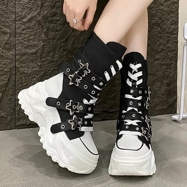 Neue Rock-Plateau Y2K Stiefel für Damen Sommer 2026 Gothic Metall-Stern-Gürtelschnalle Dicke Sohle Halbhohe Stiefel Designer Punk-Schuhe