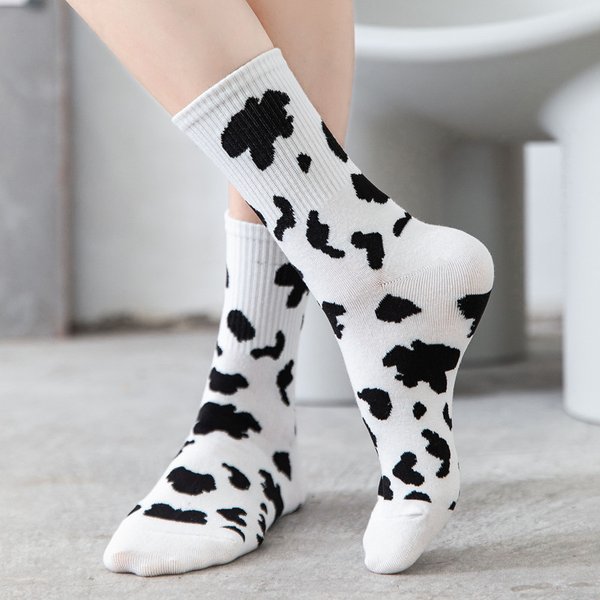 Cute Cow Print Socks for Women White Black Funny Cartoon Animals Sock Girls on Sale Fashion Casual Streetwear Skateboard