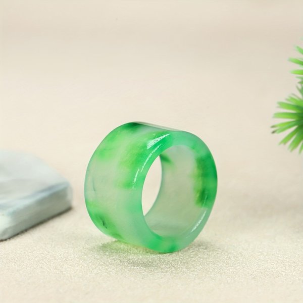 Natürliche eisklebrige Arten, schwimmender grüner Yang-Fingerschlüssel, das gleiche für Männer und Frauen, klassischer Retro-Stil