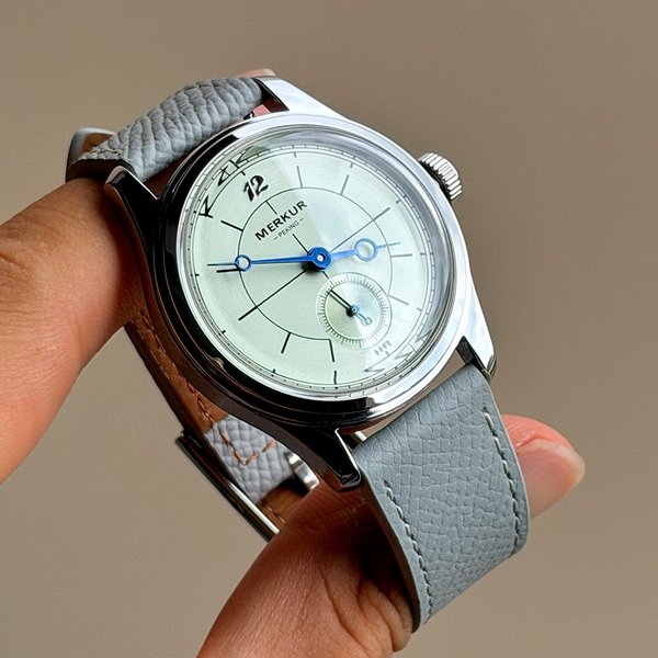 Le nouveau MERKUR croix ligne secteur cadran vert rétro montre décontractée pour hommes série d'affaires manuel accordé montre Relogio métal