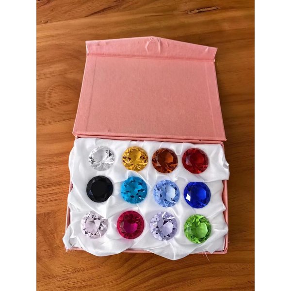 Eine Schachtel mit Farben aus Glas, riesiger Kristall-Diamant-Briefbeschwerer, Tischdekoration, DIY-Schmuck, Handwerk, Zuhause, Hochzeit, Weihnachten, Ornament, Geschenke