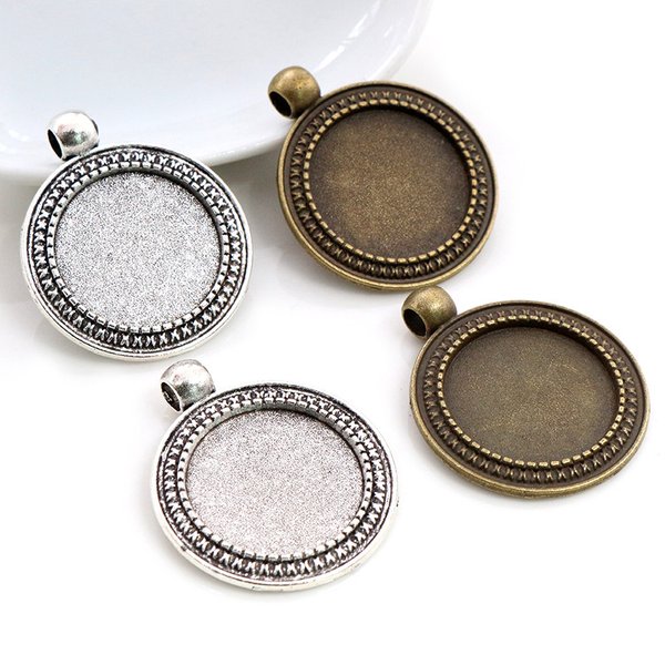 Pendentif antique en bronze plaqué argent, cabochon de style classique, réglage de la base, breloques, taille intérieure, 20mm, 10 pièces