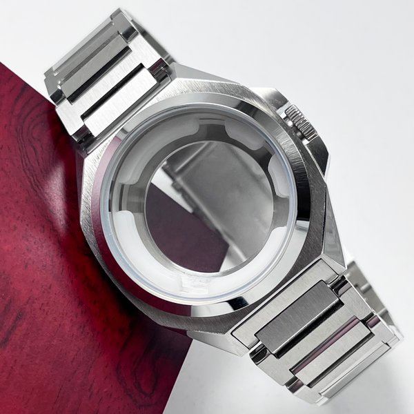 43mm poliertes, wasserdichtes Gehäuse aus Edelstahl, Modell 2026, kompatibel mit Miyota 8215 und 8205 Uhrwerken, Armband aus 316L-Material