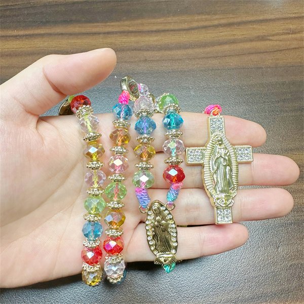 Collier vierge marie mexicaine, pendentif croix colorée, perles de cristal AB rouge noir, breloque de bénédiction de Guadalupe, cadeau catholique, 1 pièce
