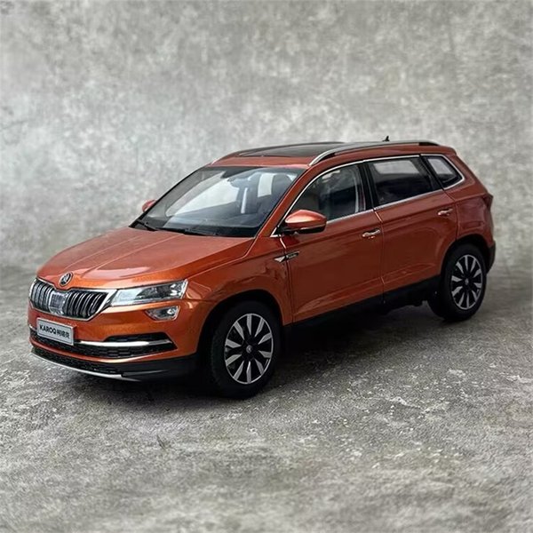 1:18 SKODA KAROQ SUV Legierung Auto Modell Druckguss Metall Fahrzeuge Auto Modell Hohe Simulation Sammlung Kinder Spielzeug Geschenk Dekoration
