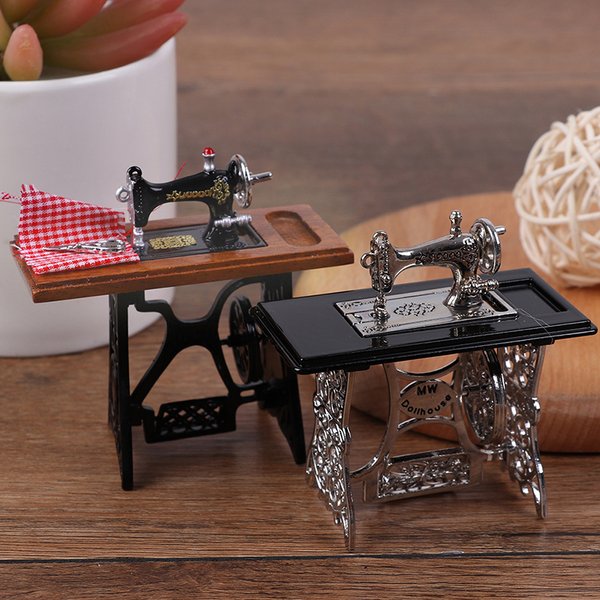 1:12 Puppenhaus Miniaturmöbel Retro Nähmaschine Strickwerkzeuge Modell Puppenhaus Dekor Simulation Möbel Modell