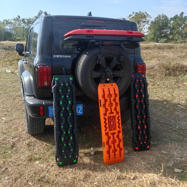 Supports de panneaux de récupération de véhicule, Kit de montage de planches de Traction, panneau de sable de sauvetage pour pneu de secours, support de pelle, camionnette Jeep 4x4