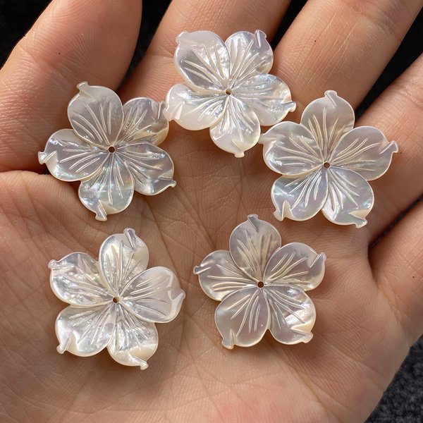 3/6/12 Stück 12/15/20/25 mm böhmischer Stil Blütenblattform natürliche Muschel Charms für Strand Schmuckherstellung Zubehör DIY Halskette Zubehör