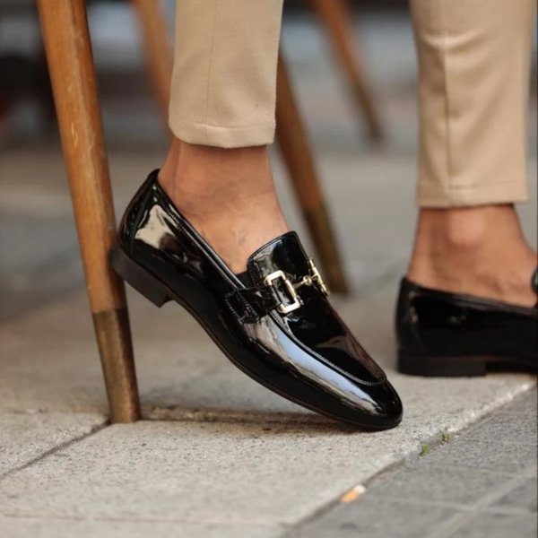 Mocassins noirs en cuir Pu pour hommes, chaussures à bout rond, solides, faites à la main, pour affaires, taille 38-46, nouvelle collection printemps automne
