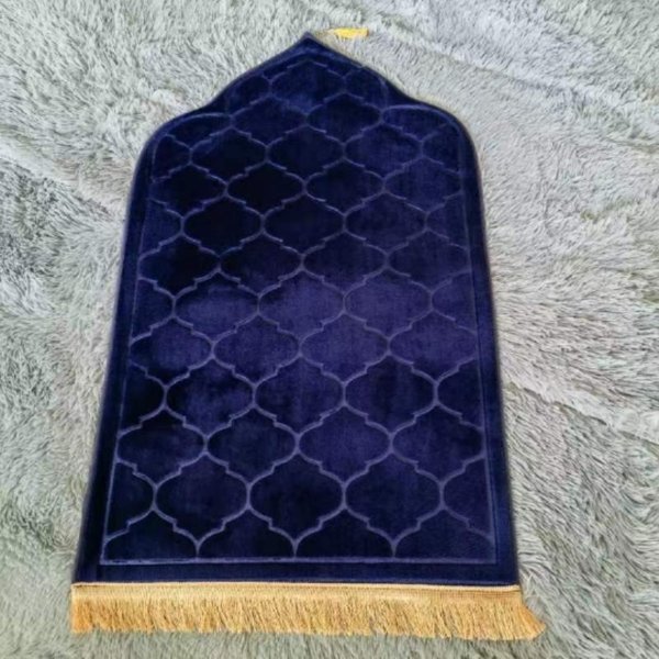 Flanell-Gebetsmatte für muslimischen Ramadan, dicker Druckteppich, Anbetung, kniend, Prägung, Bodenteppich, rutschfest, weicher Reise-Gebetsteppich