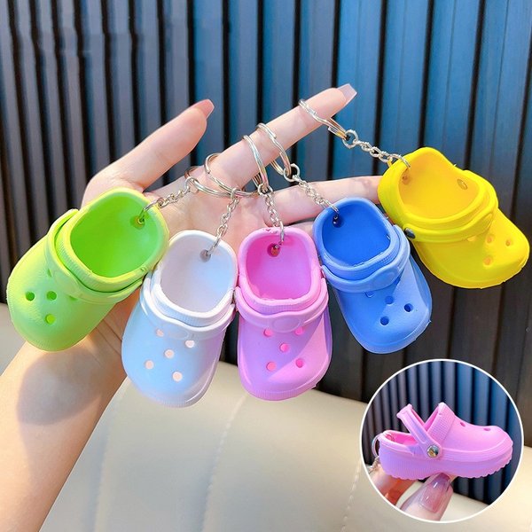 1PC Mini Slipper Shoes Keychain Cute 3D EVA Beach Hole Little Croc Shoe Key Chain Women Backpack Pendant Keyring Jewelry